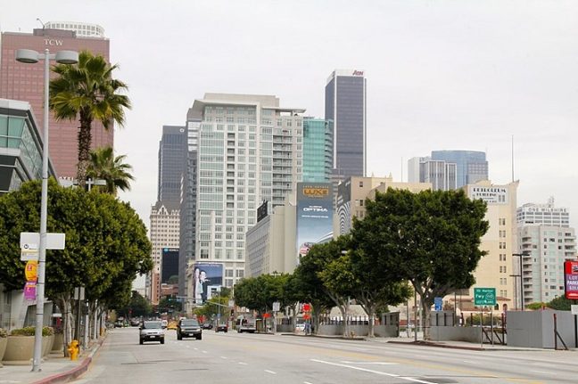 8 Pros and Cons Living in Los Angeles