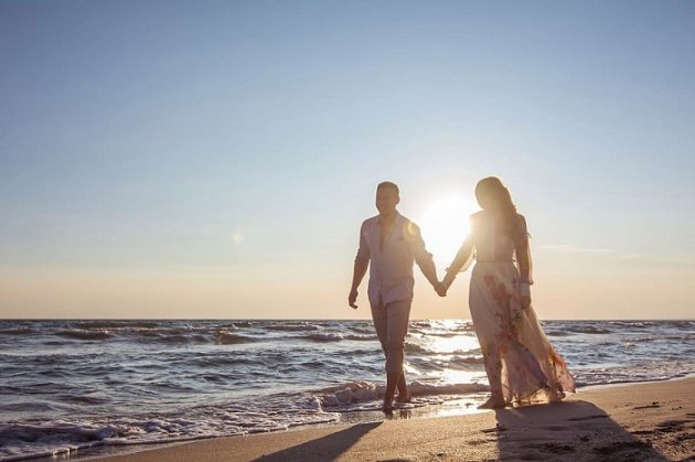 Why All Couples Need a Romantic Getaway 
