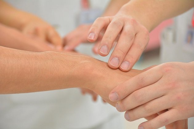 Right Hand Doctor in Singapore