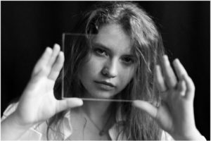 How To Style Hoops for Any Occasion (1)