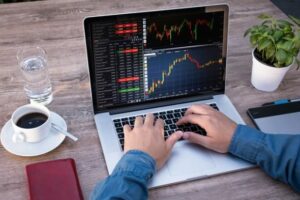 Entry-Level Finance Hacks: Understanding Why Traders Fail